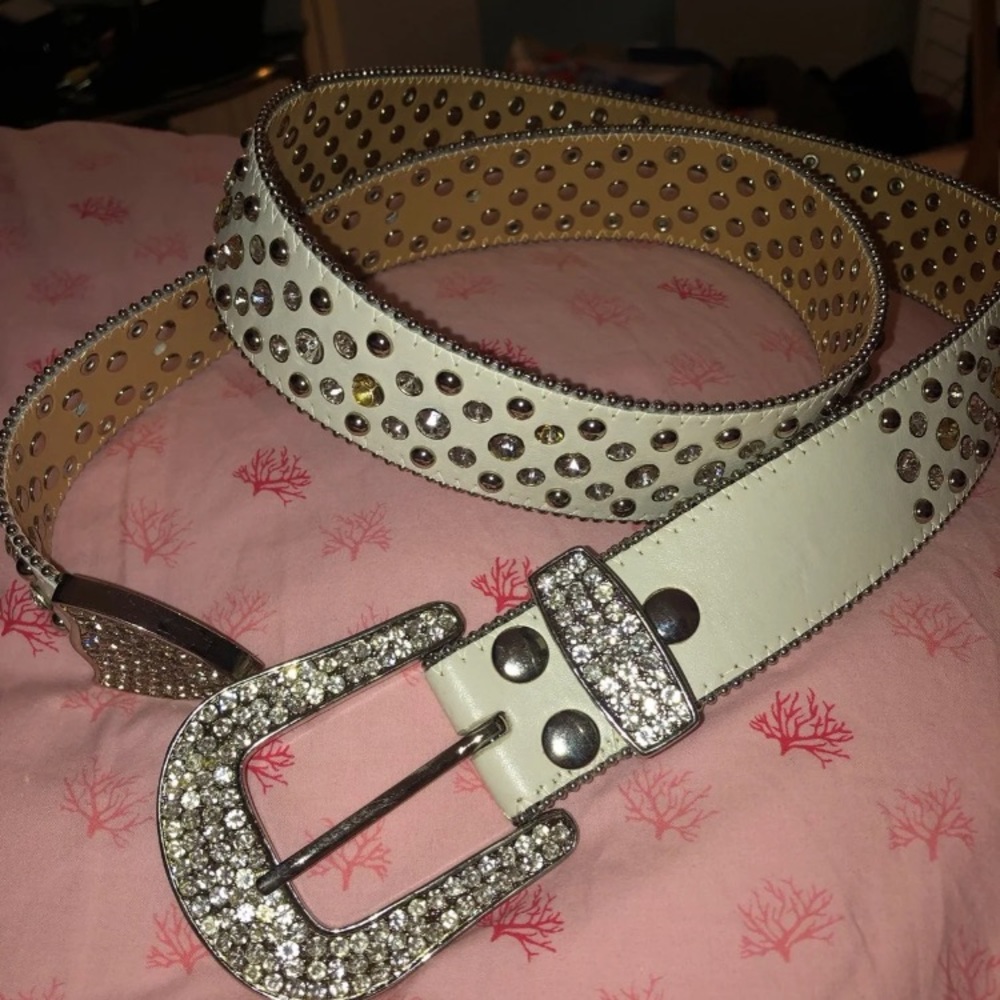 Western crystallized white women’s belt